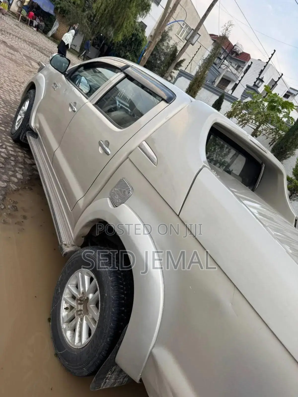 Toyota Hilux 2015 Silver