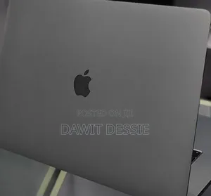 New Laptop Apple MacBook Pro 2019 16GB Intel Core I7 SSD 512GB