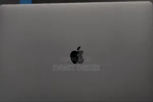 New Laptop Apple MacBook Pro 2019 16GB Intel Core I7 SSD 512GB