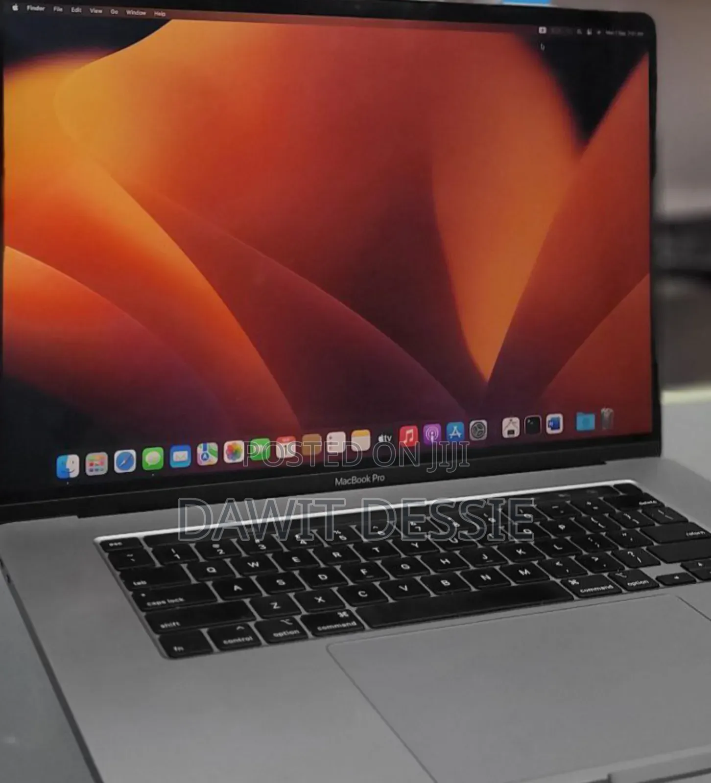New Laptop Apple MacBook Pro 2019 16GB Intel Core I7 SSD 512GB
