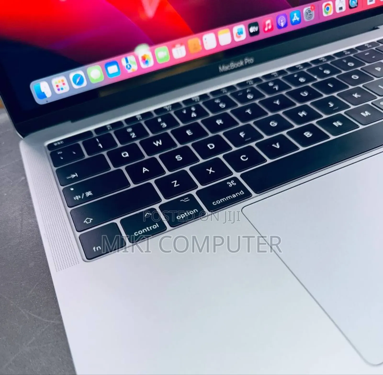 New Laptop Apple MacBook Pro 2017 8GB Intel Core I7 SSD 512GB