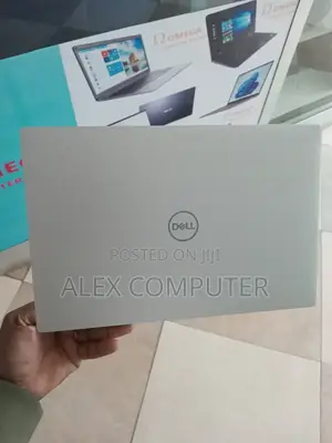 New Laptop Dell XPS 13 32GB Intel Core I7 SSD 1T