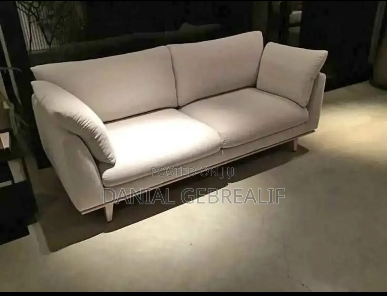 Sofa Bluu 234546