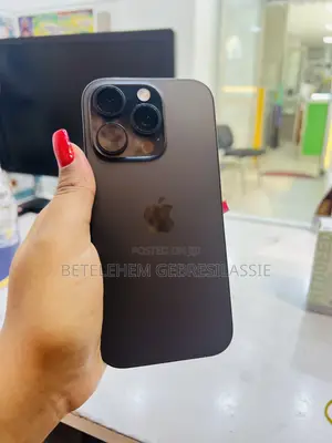 New Apple iPhone 16 Pro 128 GB Black