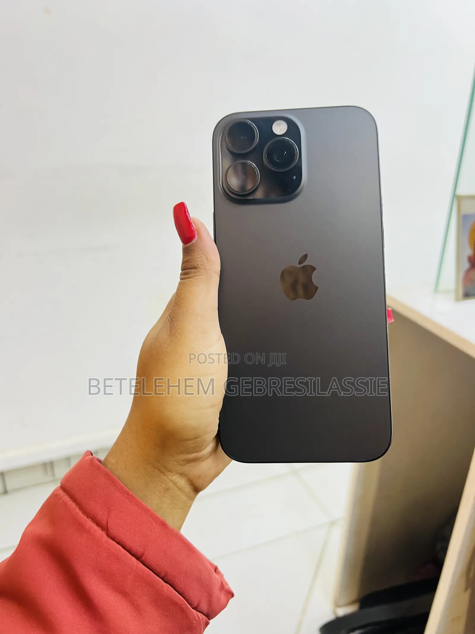 New Apple iPhone 16 Pro Max 256 GB Black