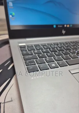 New Laptop HP ZBook Studio G5 16GB Intel Core I7 SSD 512GB