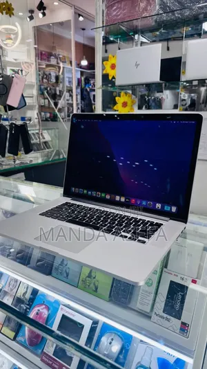 Photo - New Laptop Apple MacBook Pro 2015 16GB Intel Core I7 SSD 256GB