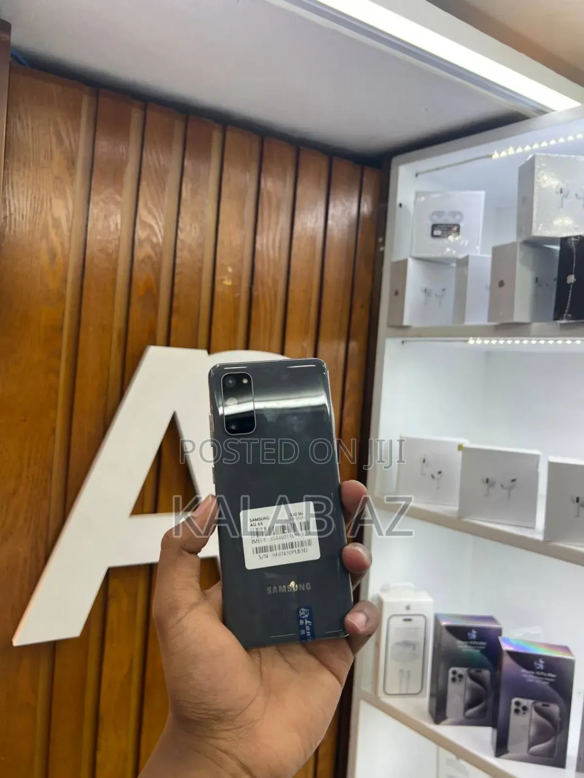 New Samsung Galaxy S20 128 GB Black