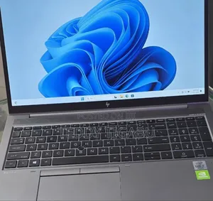 New Laptop HP ZBook Firefly 15 G7 16GB Intel Core I7 SSD 1T