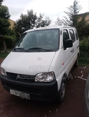 Suzuki Every 2025 White