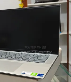 New Laptop Dell Inspiron 15 16GB Intel Core I7 SSD 512GB