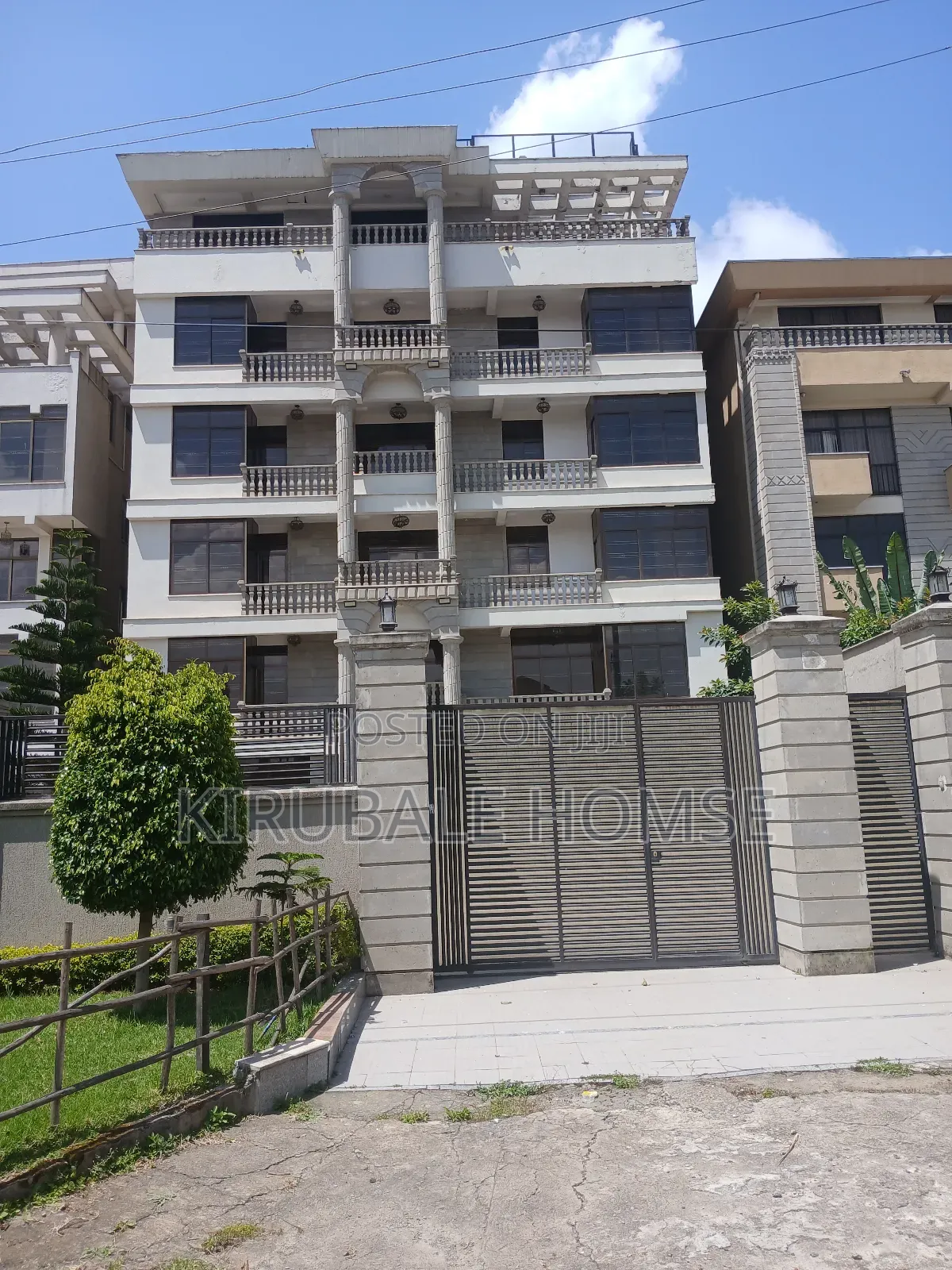14bdrm House in Hayate Squire Area, Bole for rent