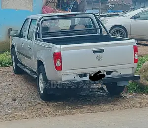 Huanghai N1 2.4 Petrol AWD 2014 Silver