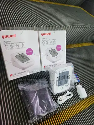 Photo - Blood Pressuer Monitor奔波digital Blood Pressuer Monitor療程bp Monitor New