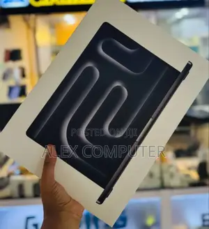 New Apple MacBook Pro 2024 M4 14-Inch 24GB Apple M4 Pro SSD 512GB