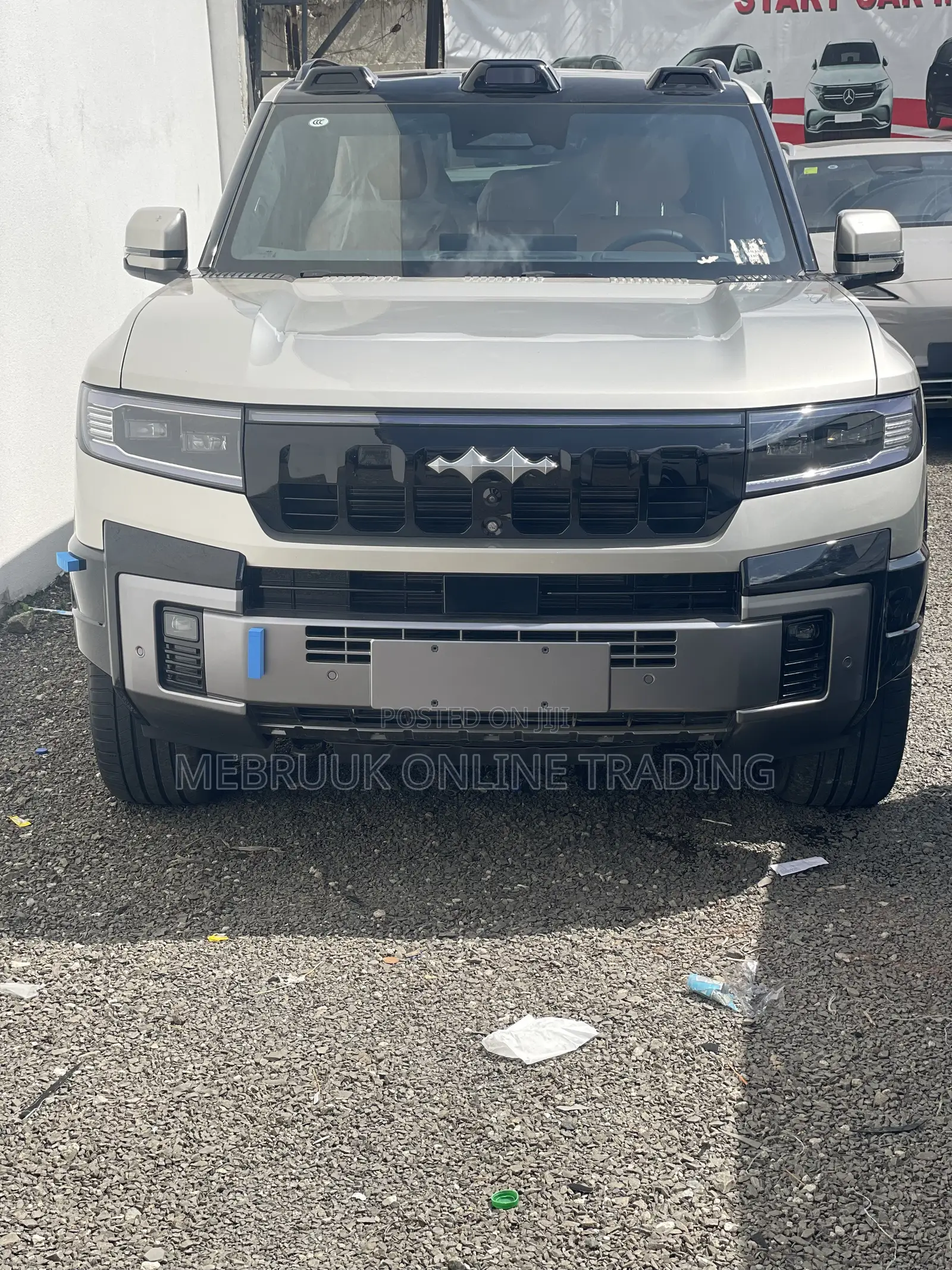 New BYD Leopard 8 2.0 Hybrid AWD 2025 Silver