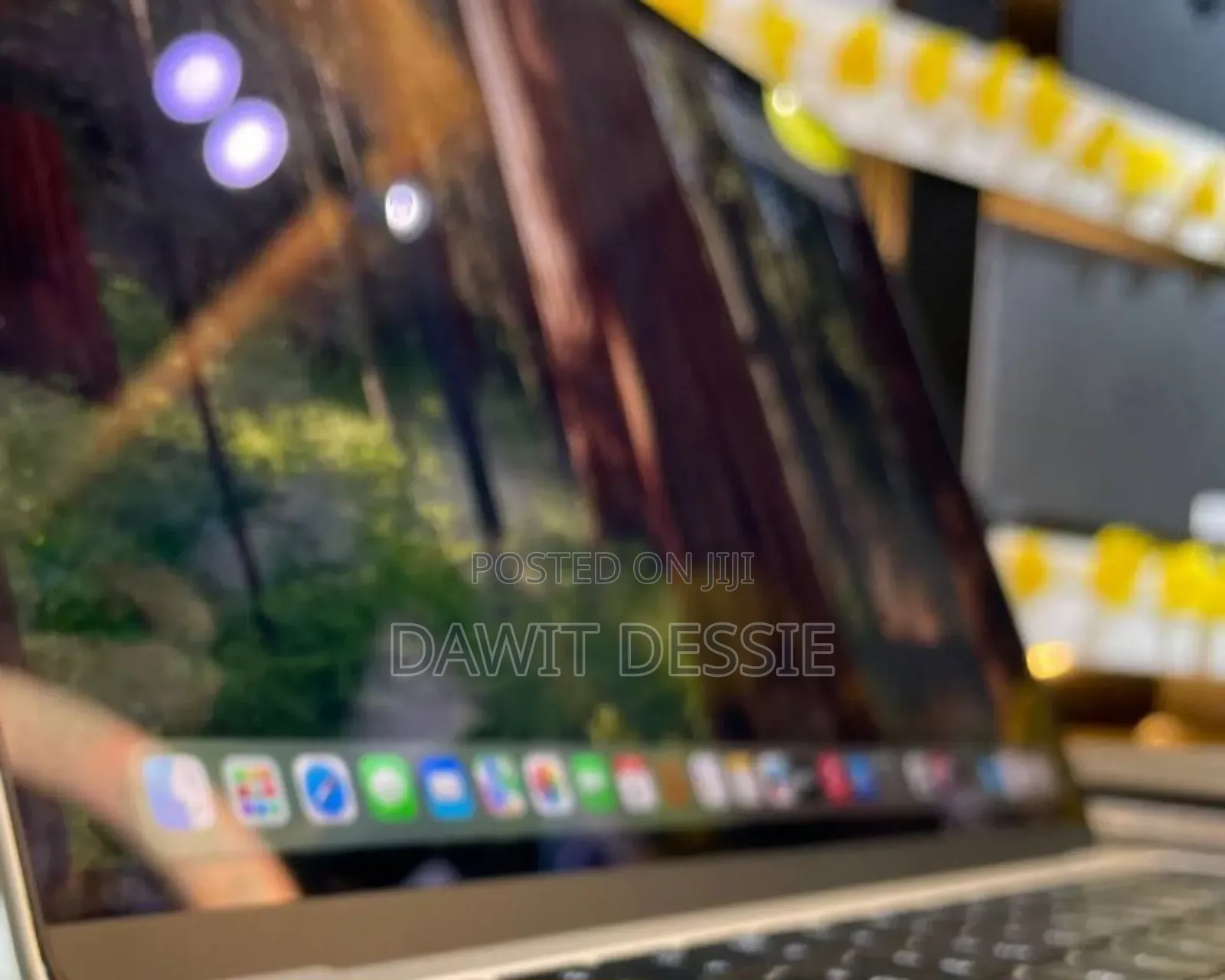 New Apple MacBook Air 2025 M4 13-Inch 16GB Intel Core M3 SSD 512GB