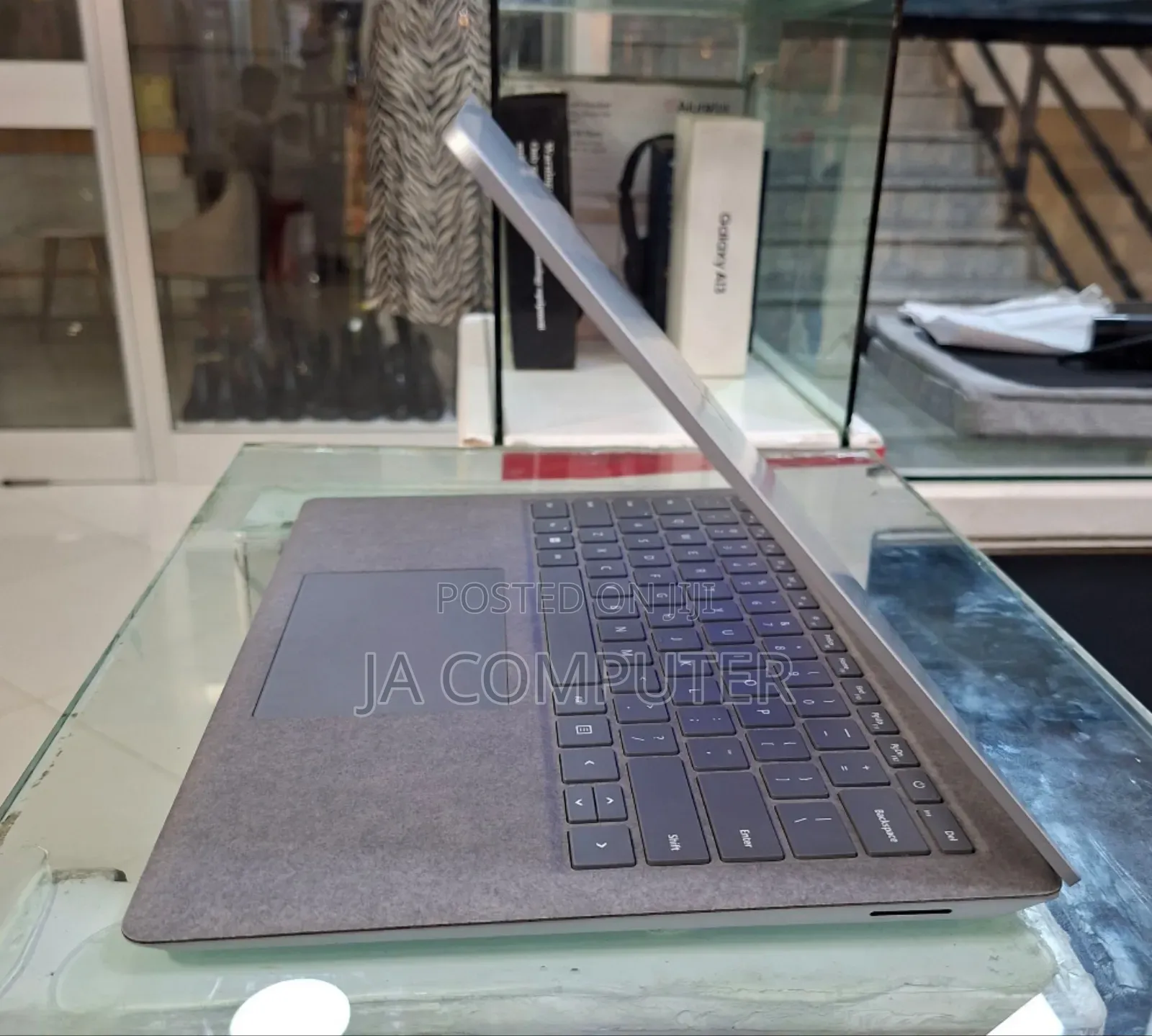 New Laptop Microsoft Surface Laptop 4 16GB Intel Core I7 SSD 512GB