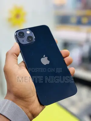 Photo - Apple iPhone 13 128 GB Blue