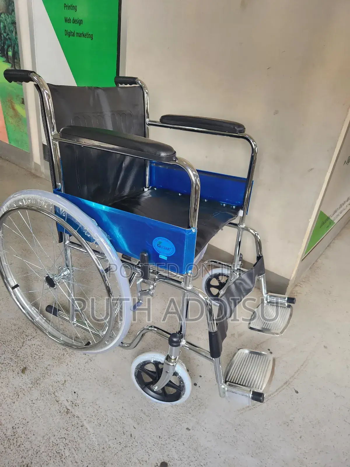 Safe Wheels Brand New Wheelchair轟炸non Slippery Wheelchair Almunium