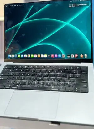 New Laptop Apple MacBook Pro M1 32GB Apple M1 SSD 1T