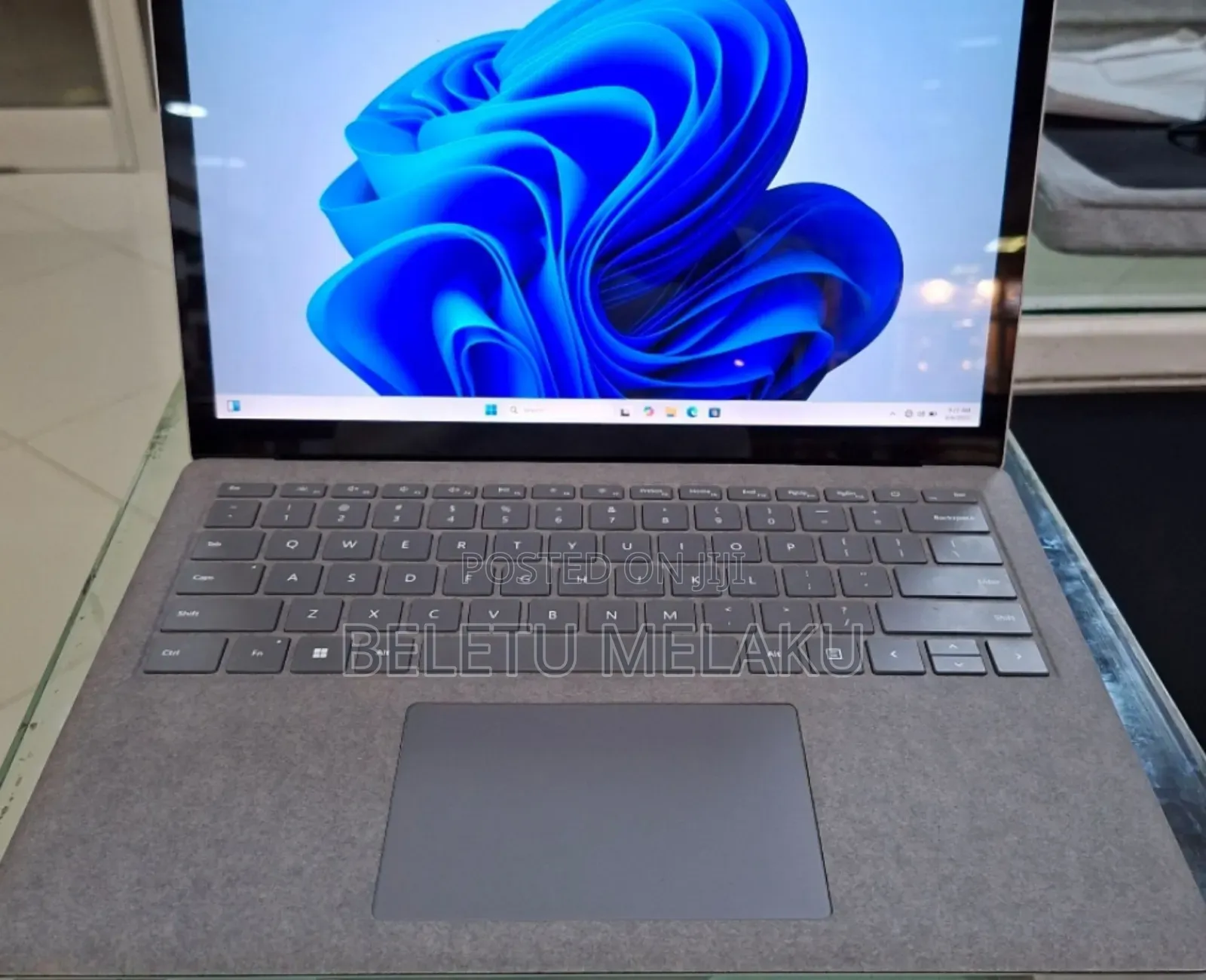 New Laptop Microsoft Surface Laptop 4 16GB Intel Core i7 SSD 512GB