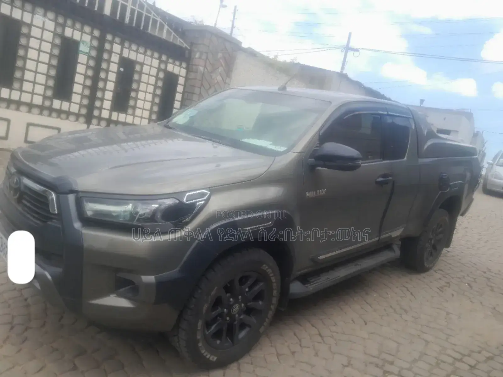 Toyota Hilux 2022 Green
