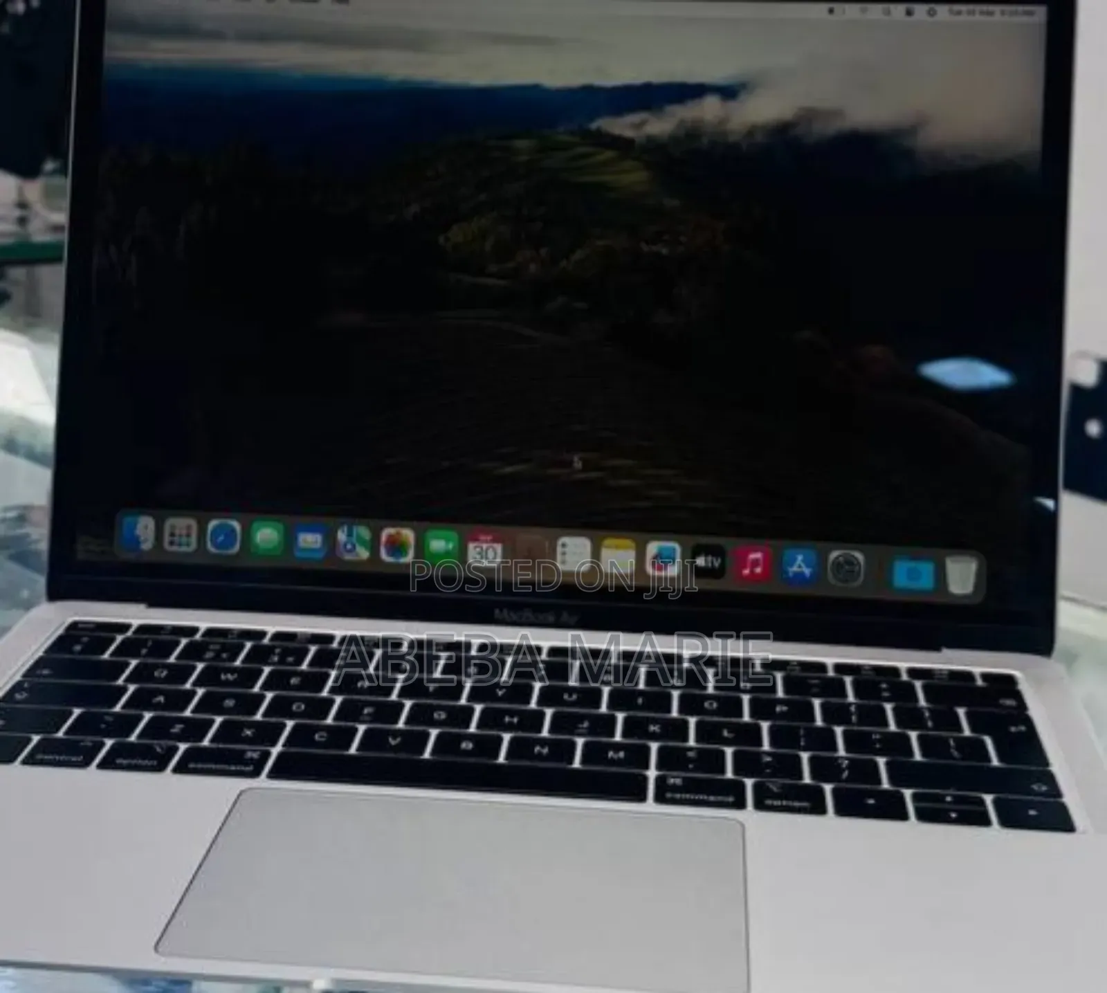 New Laptop Apple MacBook Air 2019 8GB Intel Core I5 SSD 128GB