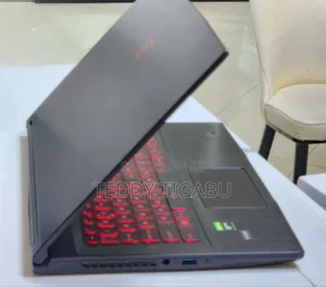 New Laptop MSI GF63 12GB Intel Core I5 SSD 512GB