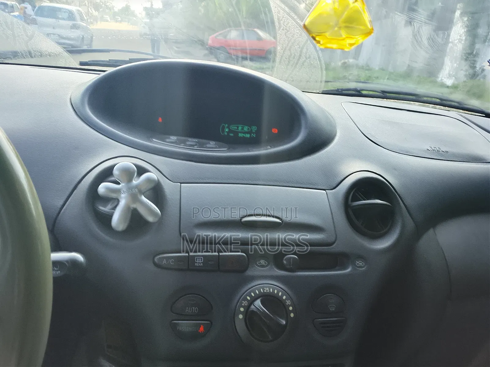 Toyota Vitz 1.0 FWD 3dr 2000 Silver