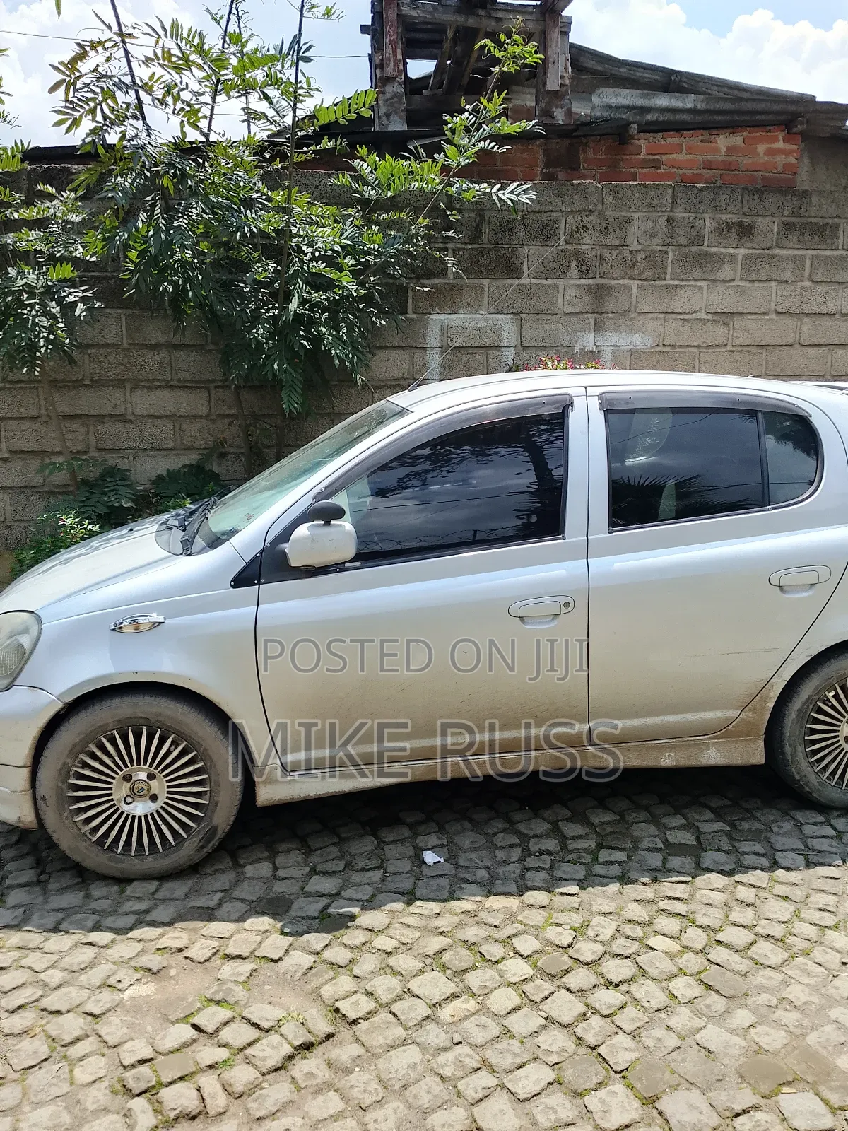 Toyota Vitz 1.0 FWD 3dr 2000 Silver