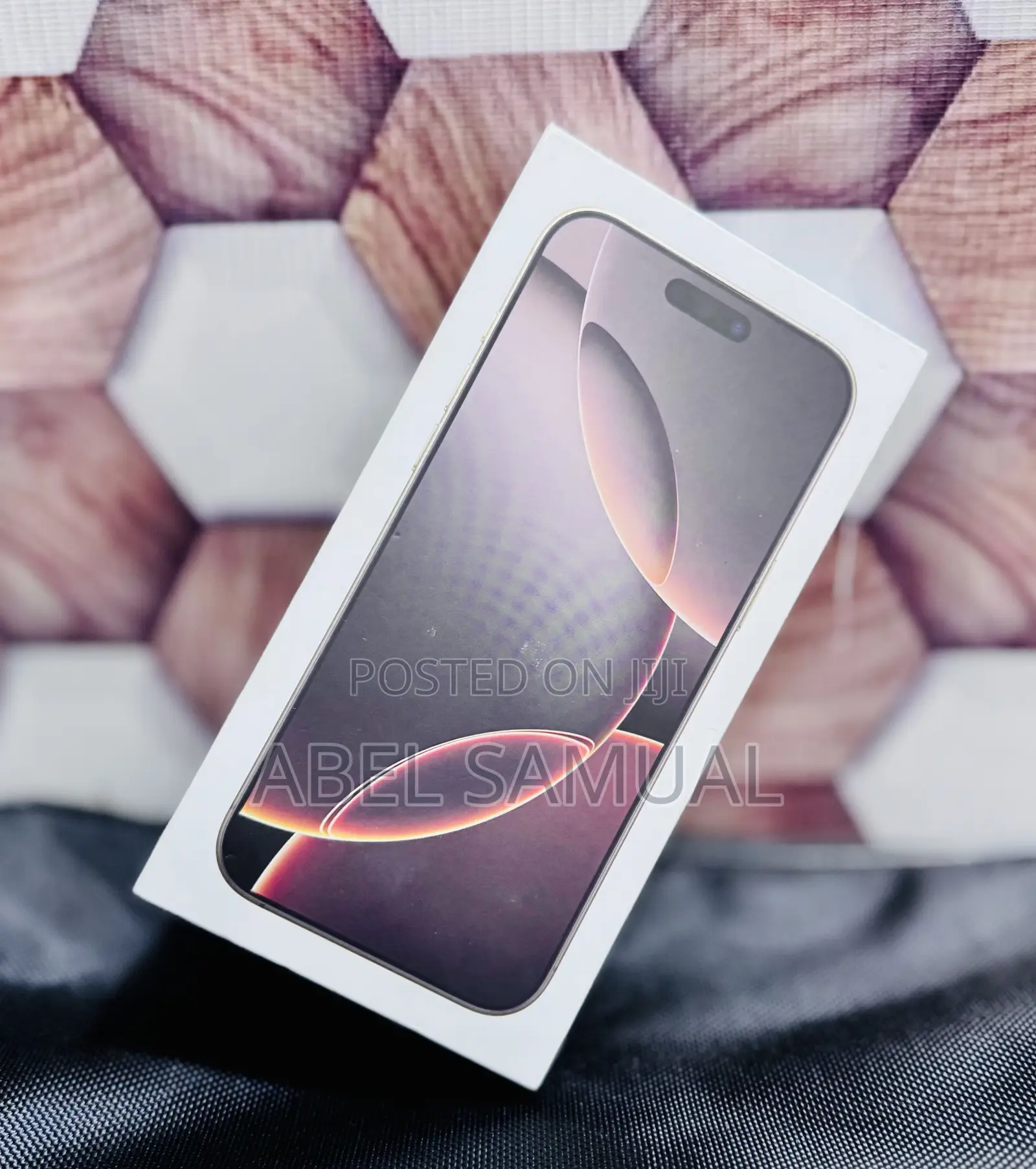 New Apple iPhone 16 Pro Max 256 GB Gold