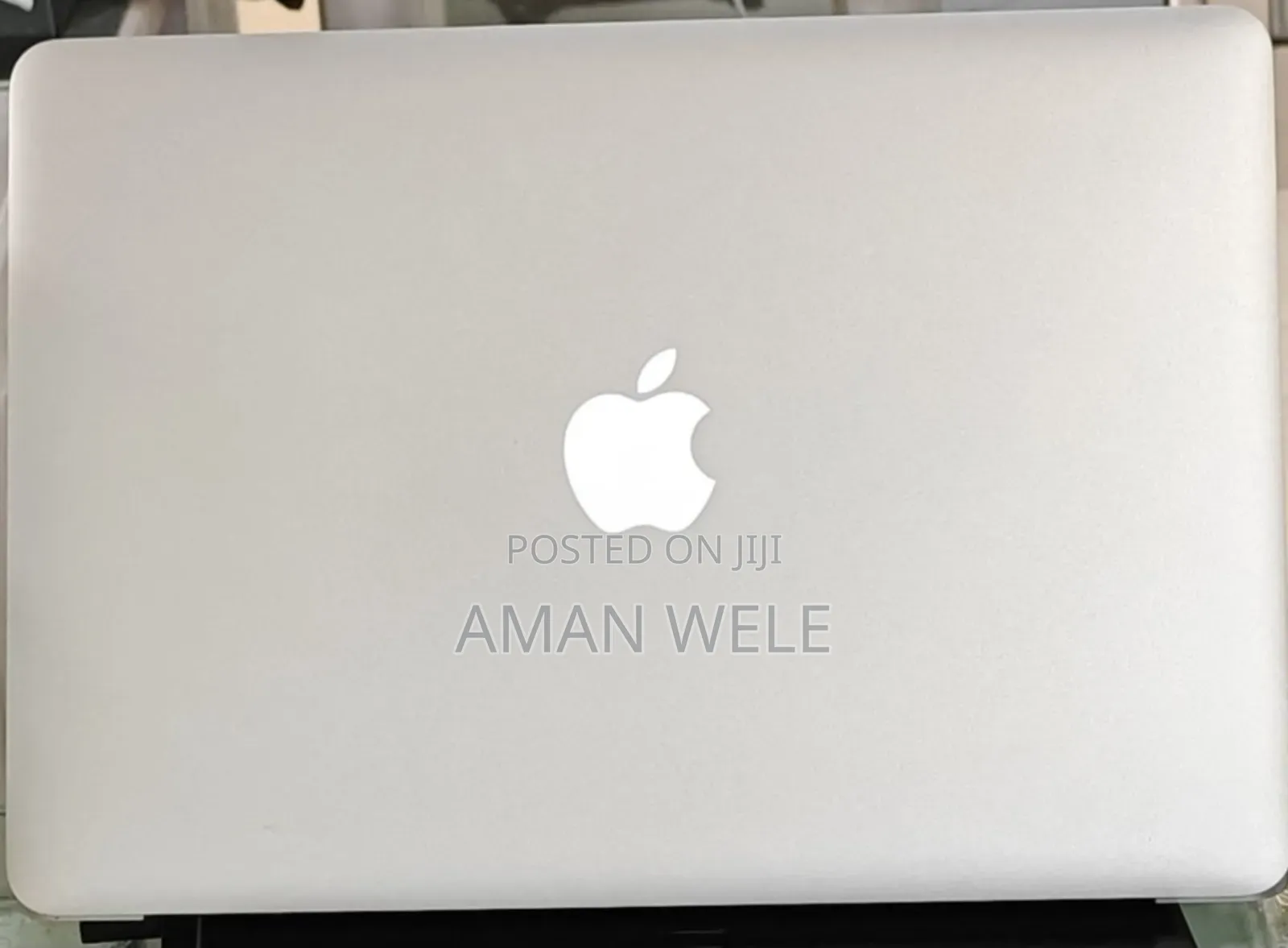 New Laptop Apple MacBook Pro 2017 8GB Intel Core I7 SSD 512GB