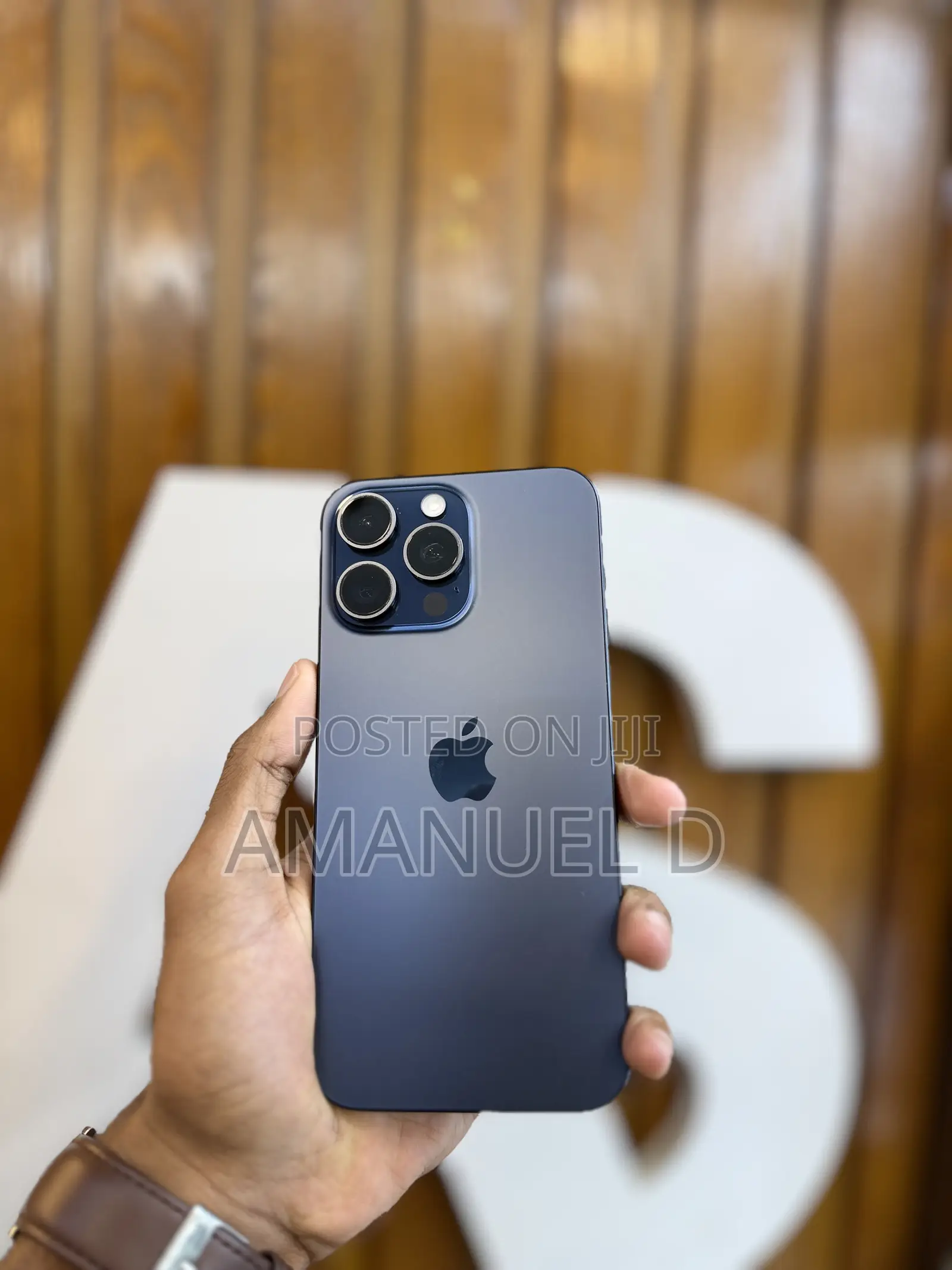 New Apple iPhone 15 Pro Max 256 GB Black