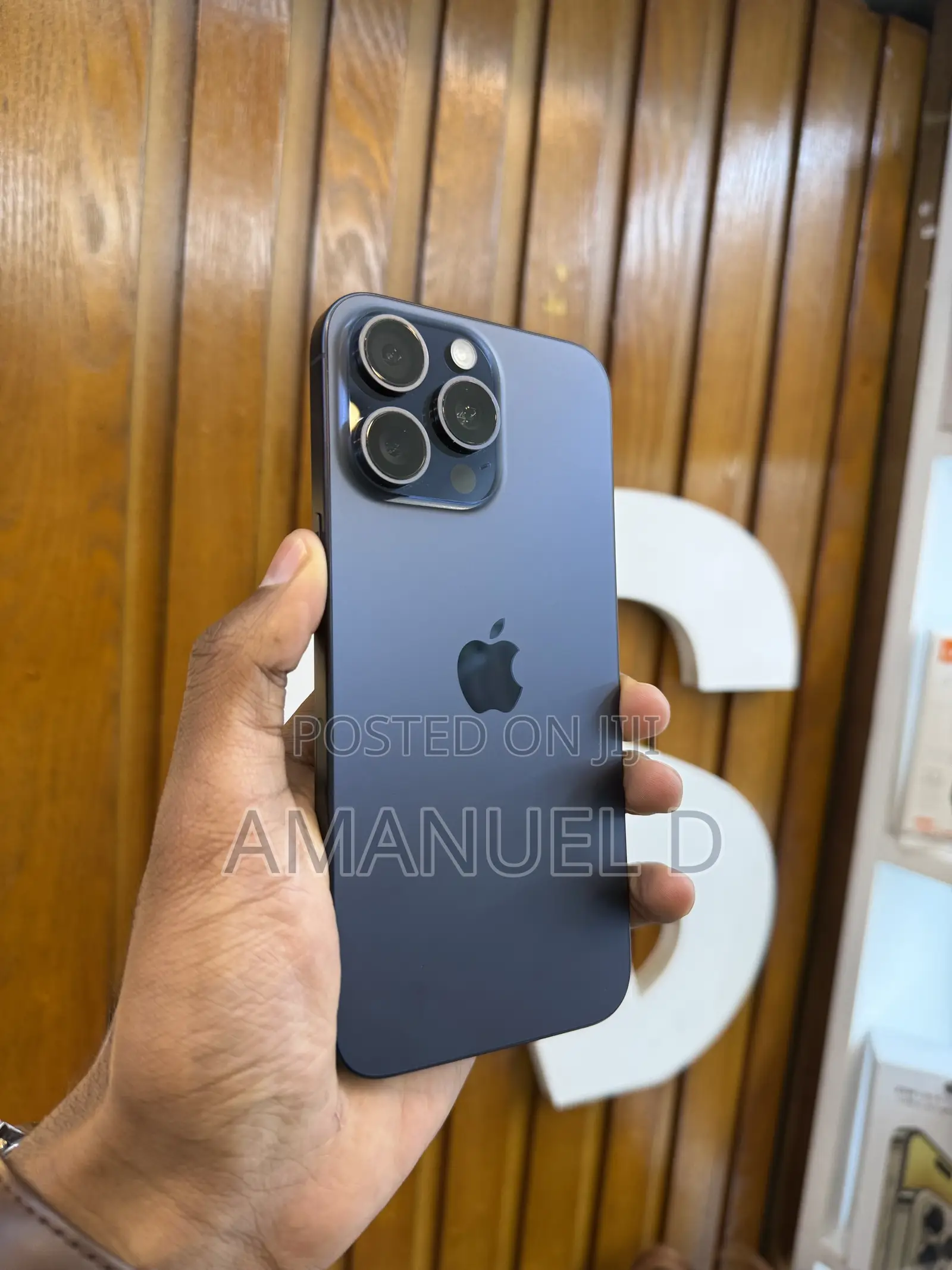 New Apple iPhone 15 Pro Max 256 GB Black