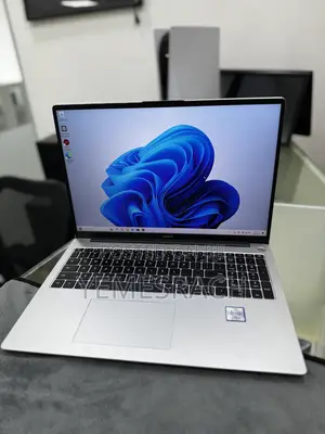 Photo - New Laptop Huawei Matebook D 15 16GB Intel Core I5 SSD 1T