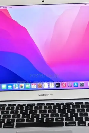 New Laptop Apple MacBook Air 2017 8GB Intel Core I7 SSD 512GB