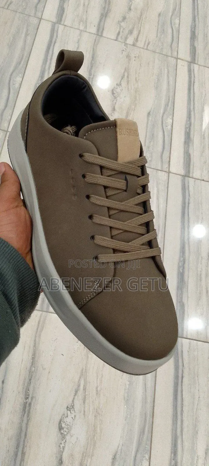 ምርጥ የወንድ ጫማ