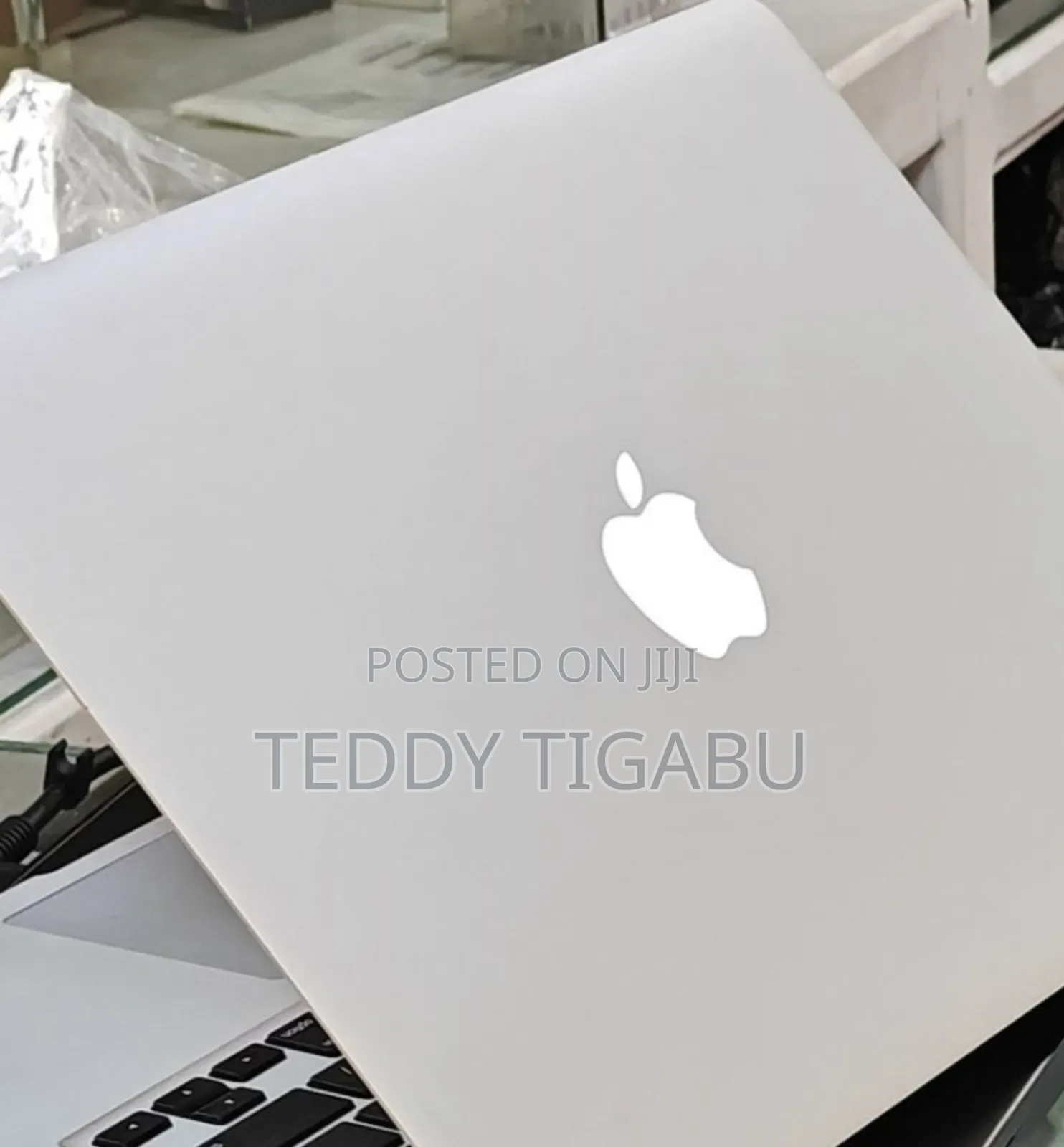 New Laptop Apple MacBook Air 2017 8GB Intel Core I7 SSD 512GB