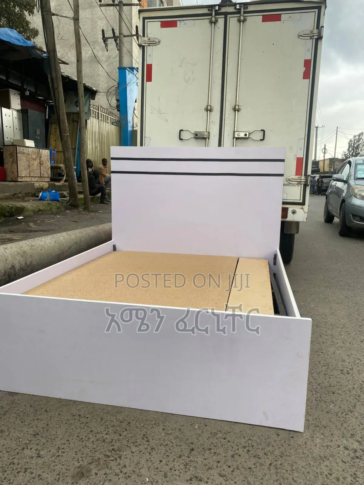 1.50 አልጋ(Alga),Bed 12500. ከፍራሽ ጋር በ19800.