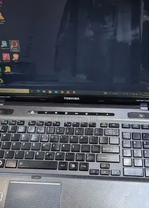 New Laptop Toshiba Satellite C55 4GB Intel Core I3 HDD 500GB