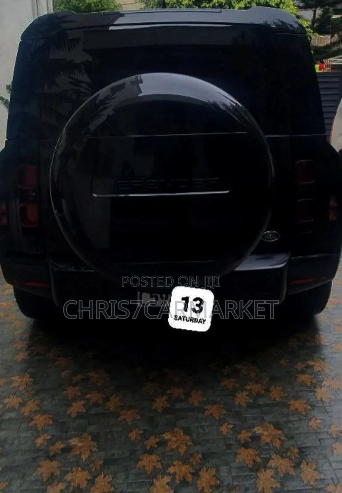 Land Rover Defender SE 2024 Black