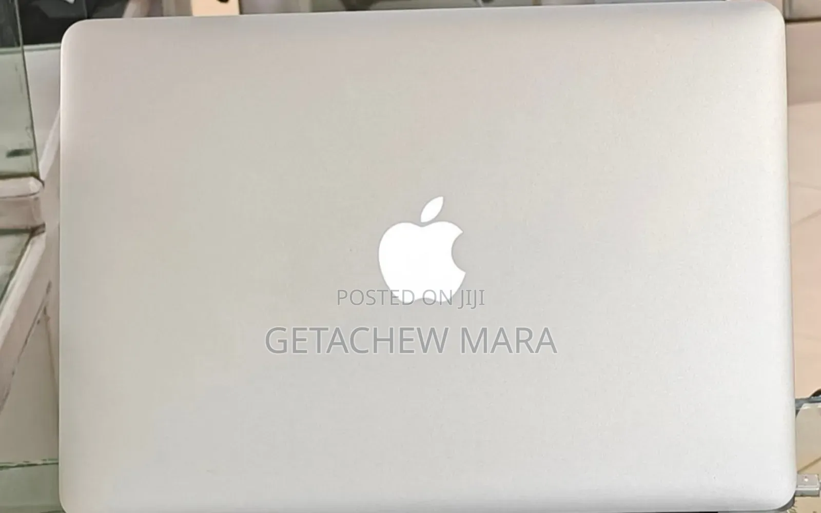 New Laptop Apple MacBook Pro 2017 8GB Intel Core I7 SSD 512GB