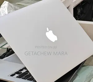 New Laptop Apple MacBook Pro 2017 8GB Intel Core I7 SSD 512GB