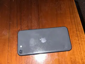 Apple iPhone SE (2022) 64 GB Black