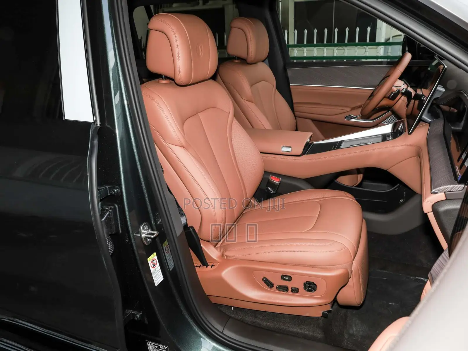 New Denza N9 2025 Black