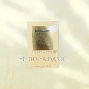 Photo - Burberry Goddess Eau De Parfum for Women.