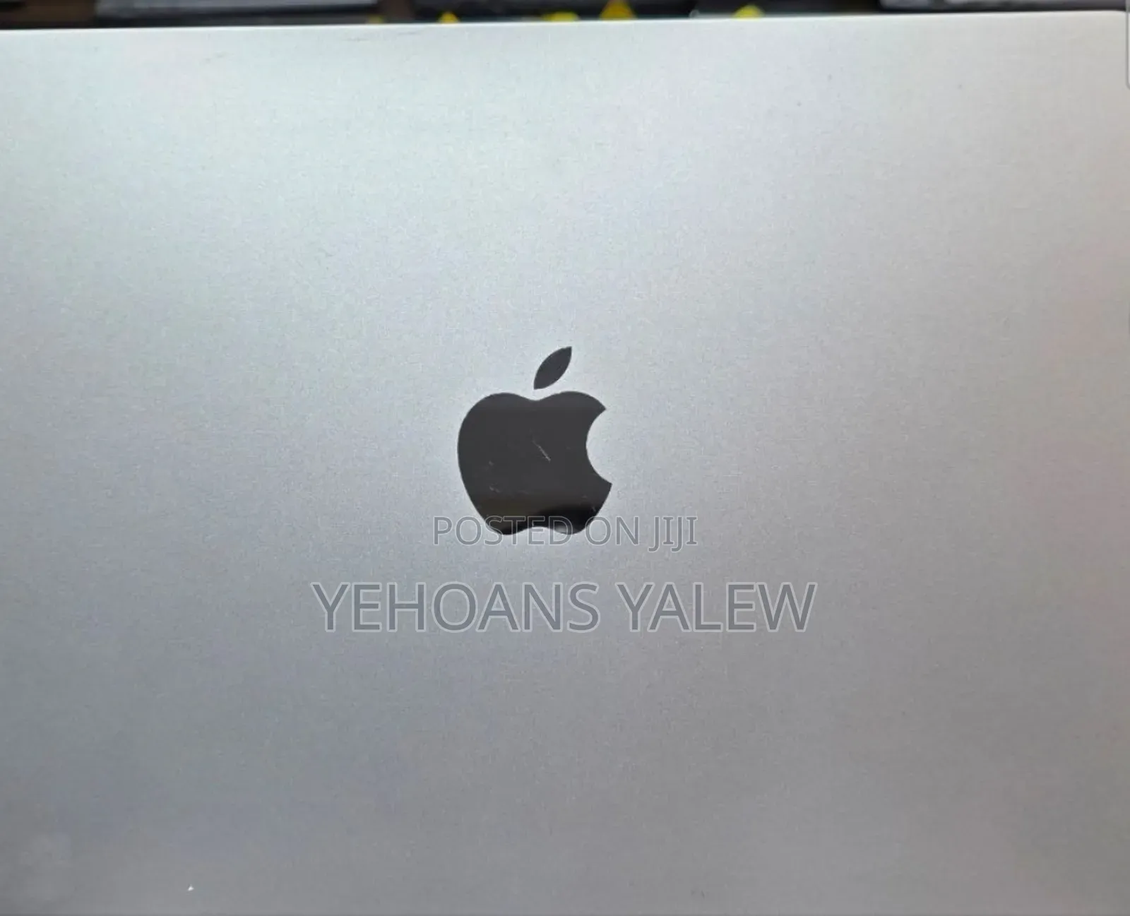 New Laptop Apple MacBook Air 2022 M2 16GB Apple M2 SSD 256GB