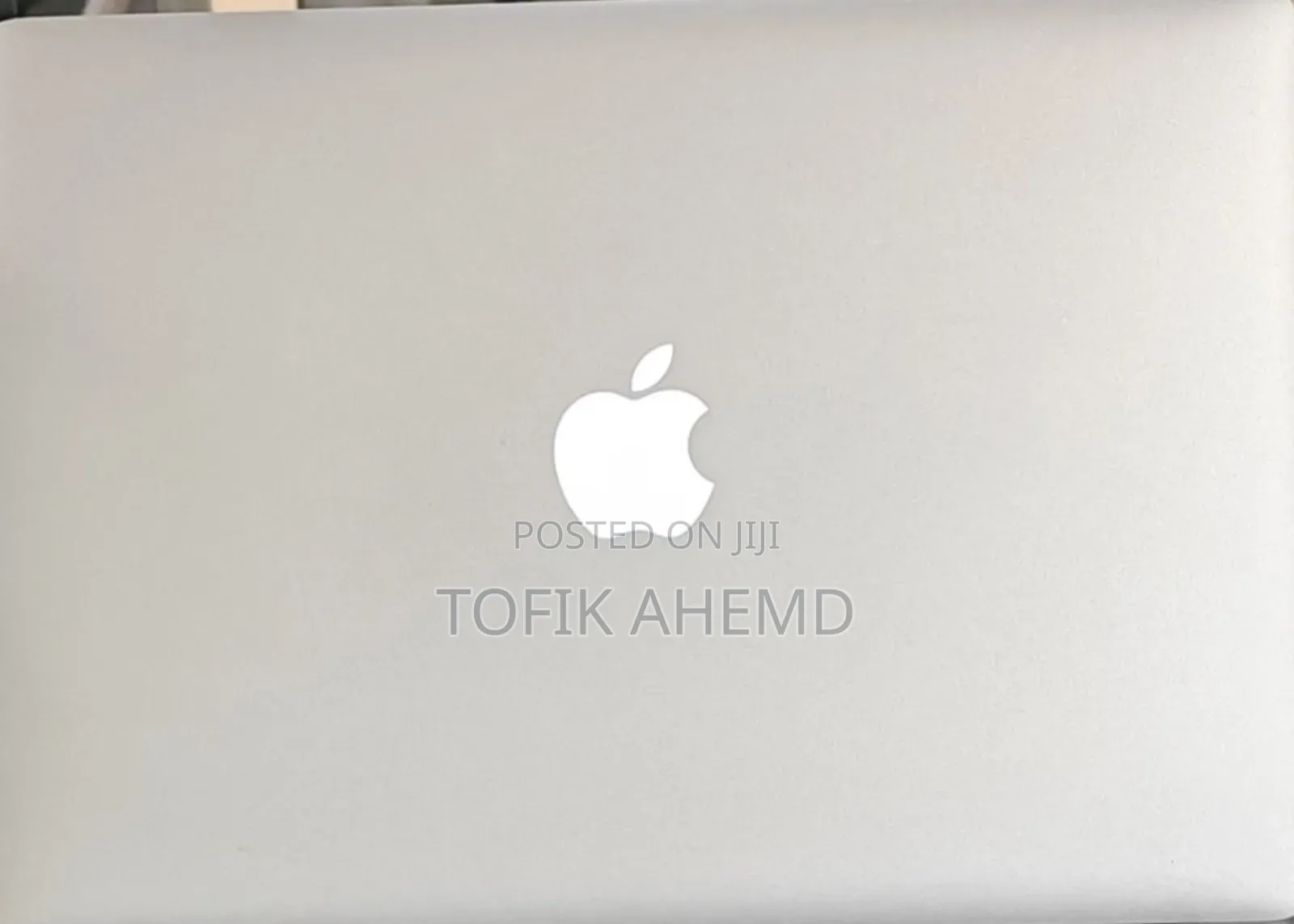 New Laptop Apple MacBook Pro 2017 8GB Intel Core I7 SSD 512GB