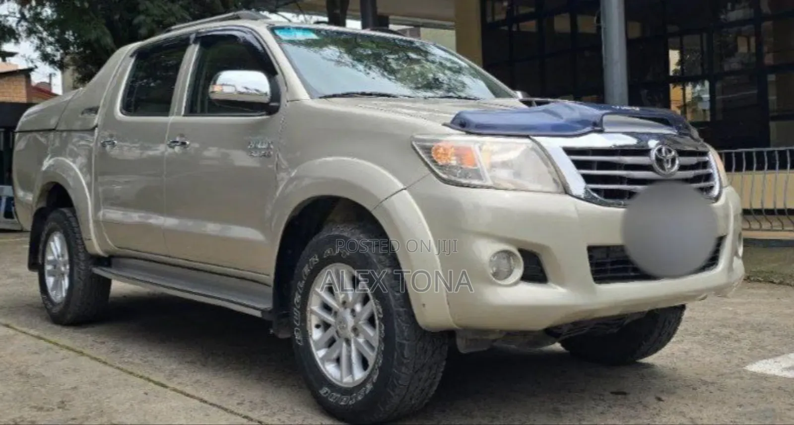 Toyota Hilux 2014 Gold